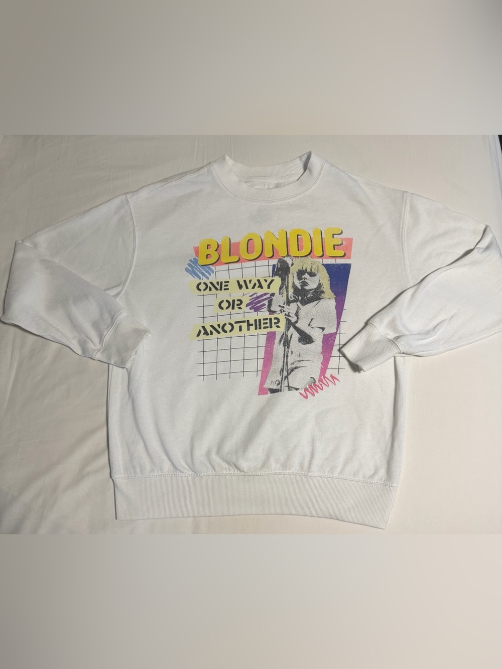 Blondie Women's White and Cream sweatshirt
